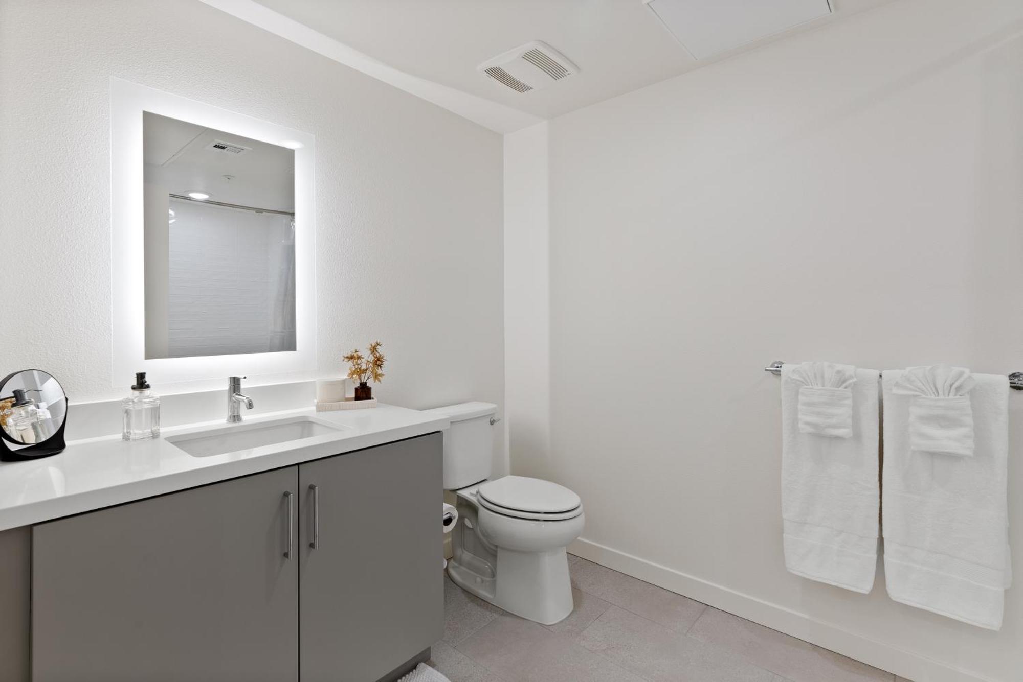 Bright Studio On Sunset Blvd, Free Parking, Gym, And Pool Los Angeles Esterno foto