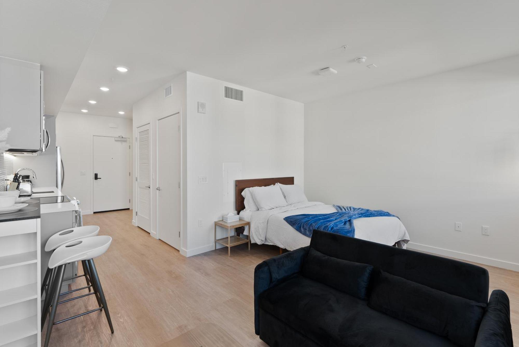 Bright Studio On Sunset Blvd, Free Parking, Gym, And Pool Los Angeles Esterno foto