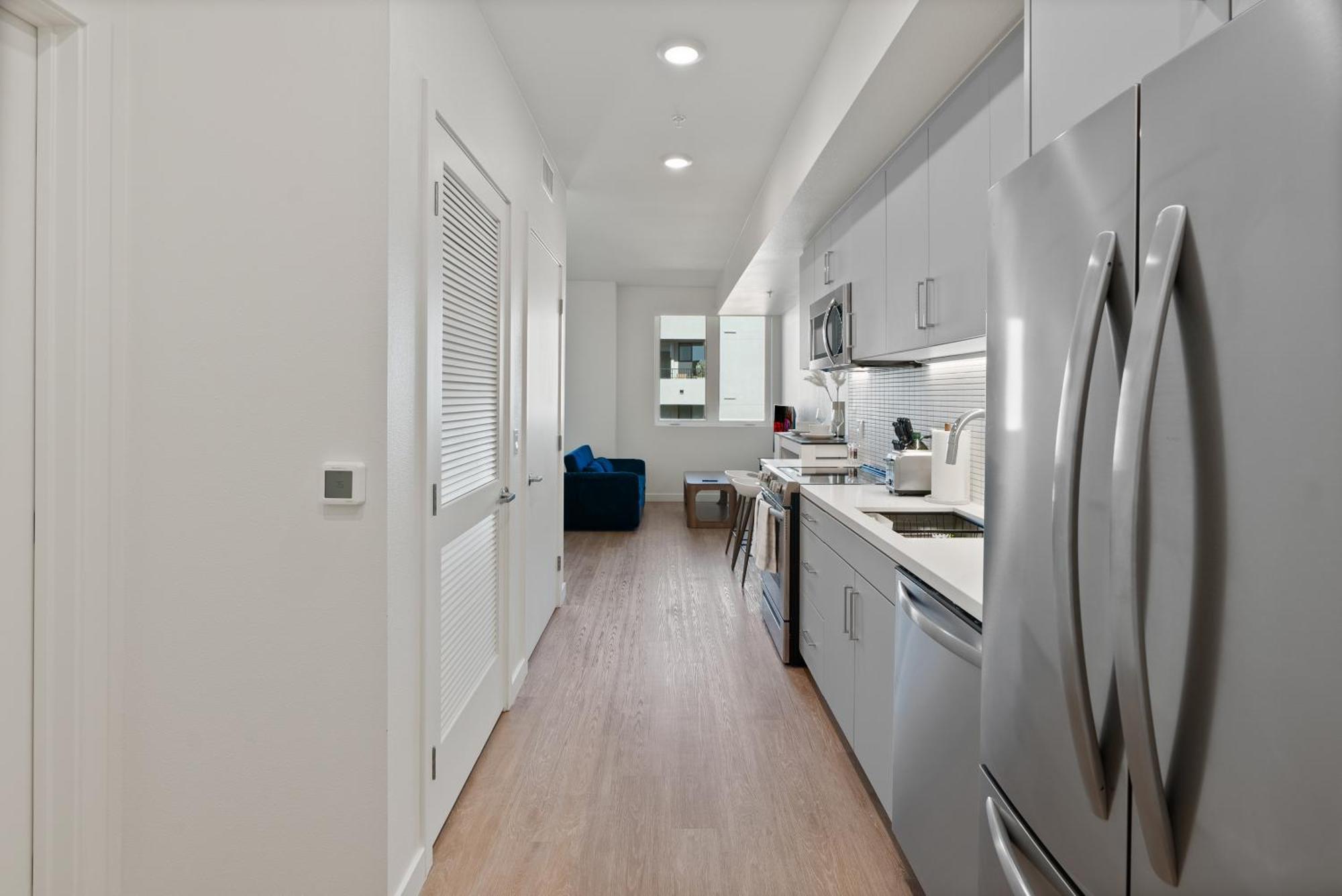 Bright Studio On Sunset Blvd, Free Parking, Gym, And Pool Los Angeles Esterno foto
